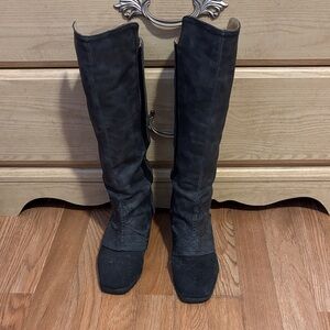 Von Dutch Black Over the Knee Boots